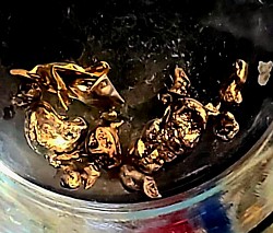 Been working on pailing amd smelting Gold